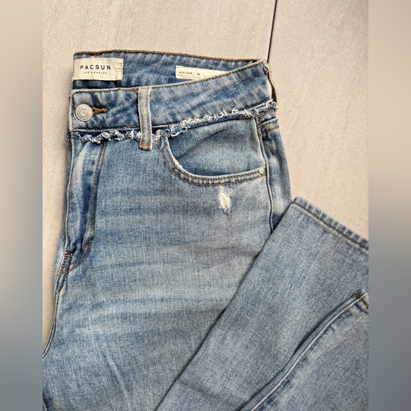Distressed pacsun mom jeans - Picture 2 of 13